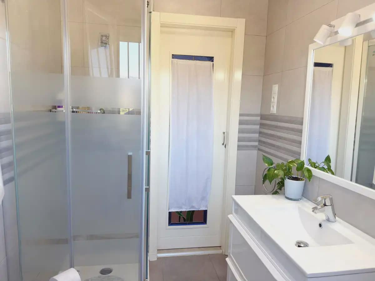 Appartement de 2 chambres à louer à Almunecar avec piscine - 850 € (Ref: 9958735)