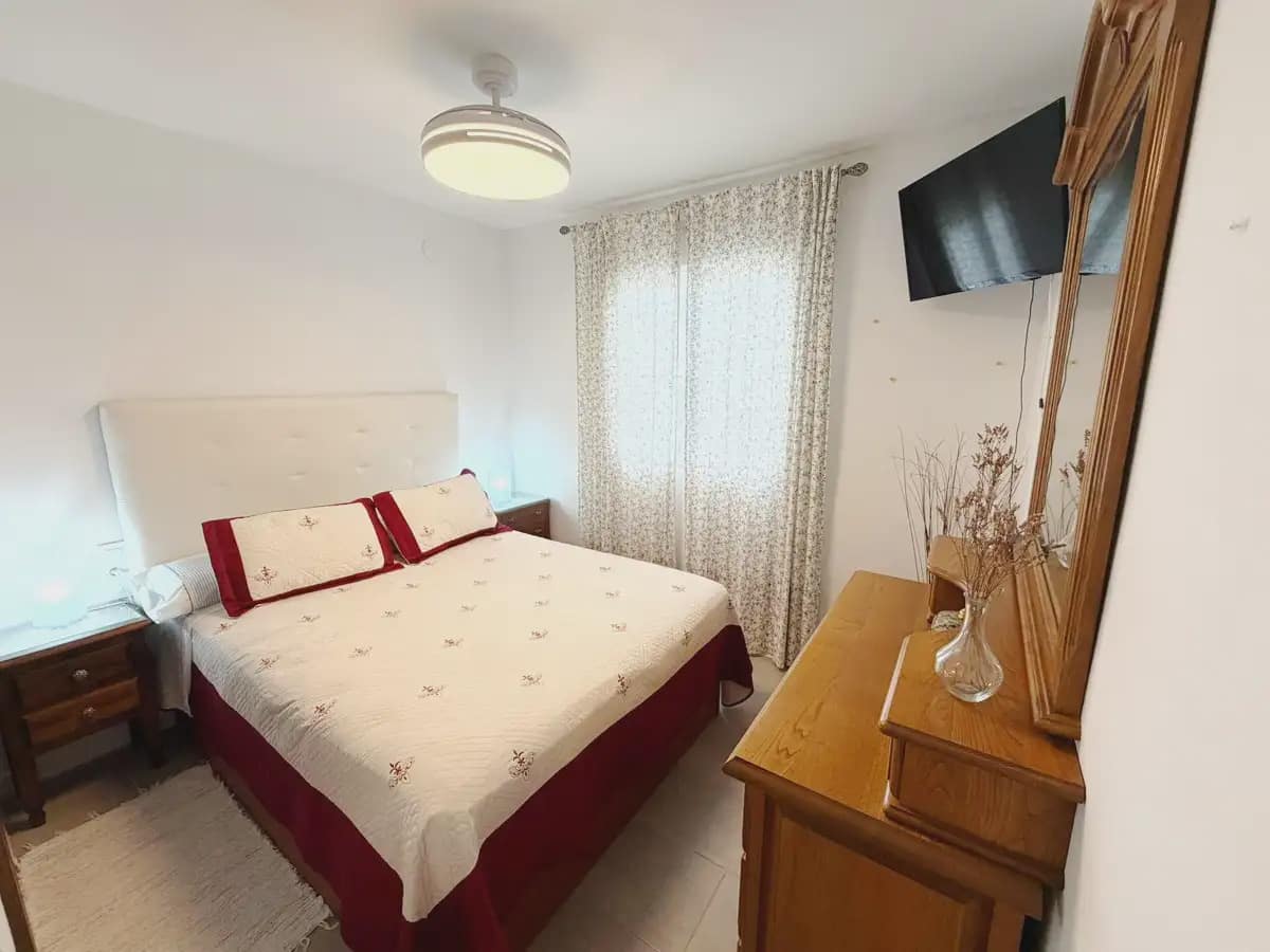 Appartement de 2 chambres à louer à Almunecar avec piscine - 850 € (Ref: 9958735)