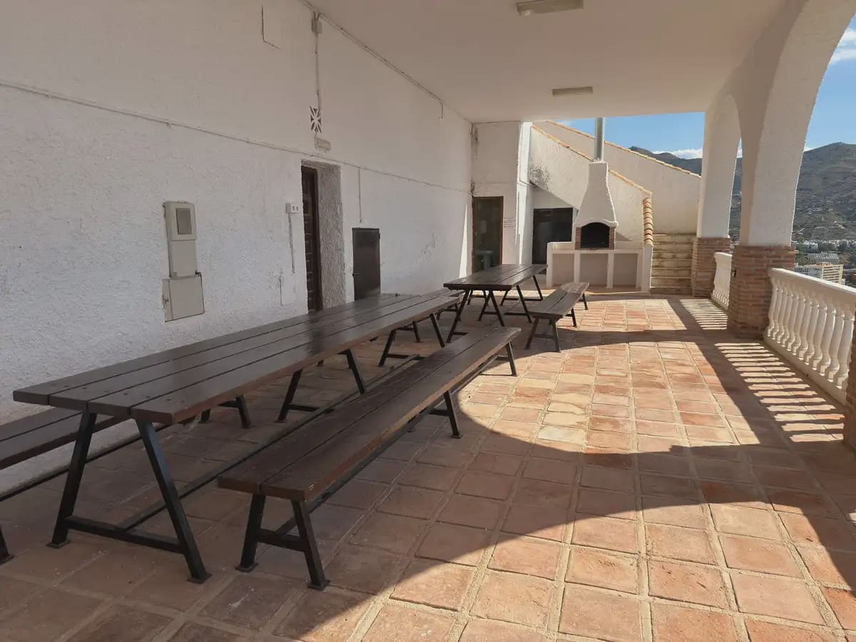 Appartement de 2 chambres à louer à Almunecar avec piscine - 850 € (Ref: 9958735)