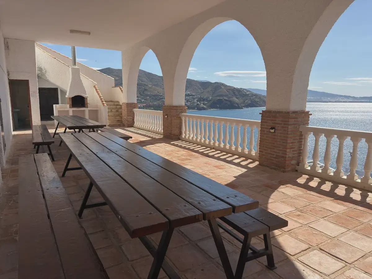 Appartement de 2 chambres à louer à Almunecar avec piscine - 850 € (Ref: 9958735)