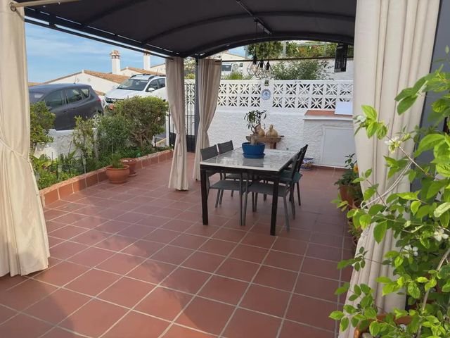2 quarto Apartamento para arrendar em Almuñécar com piscina - 850 € (Ref: 9958735)
