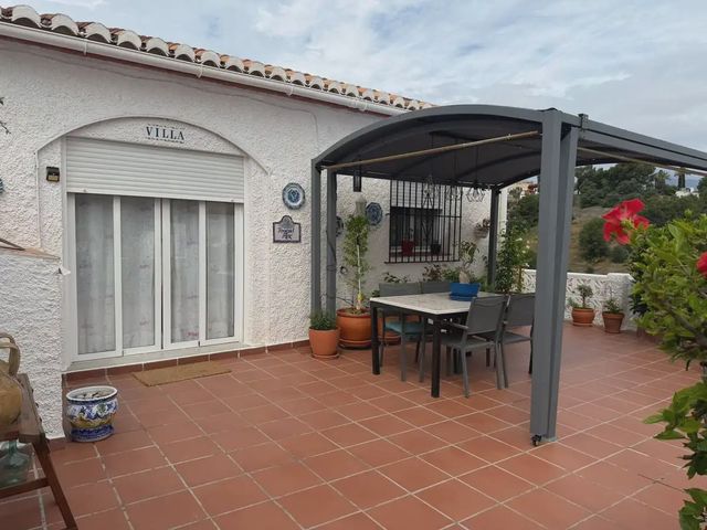 2 quarto Apartamento para arrendar em Almuñécar com piscina - 850 € (Ref: 9958735)