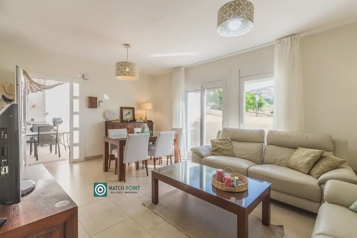 4 sovrum Hus till salu i Almunecar - 385 000 € (Ref: 9965559)
