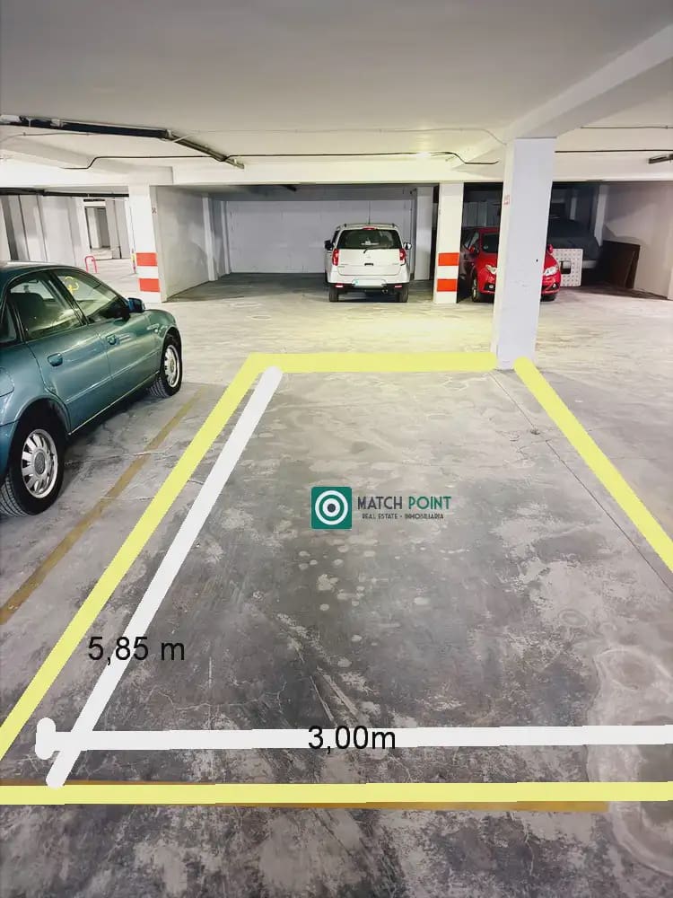 Garage til salg i Almunecar - € 45.000 (Ref: 9973987)