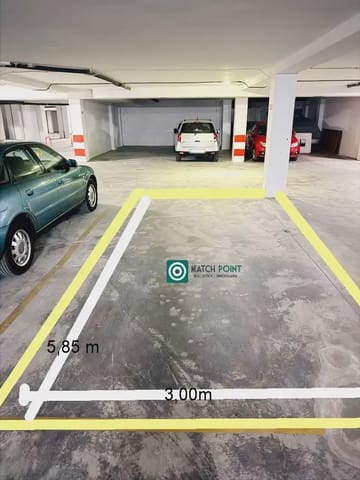 Garasje til salgs i Almuñécar - € 45 000 (Ref: 9973987)