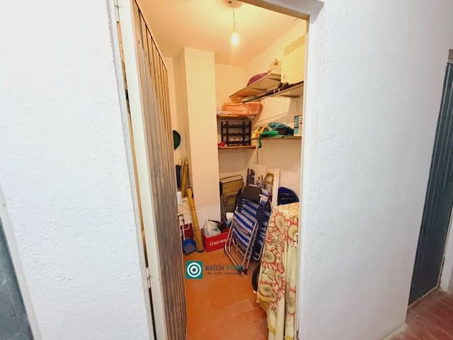 Garasje til salgs i Almuñécar - € 45 000 (Ref: 9973987)