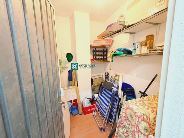 Garasje til salgs i Almuñécar - € 45 000 (Ref: 9973987)