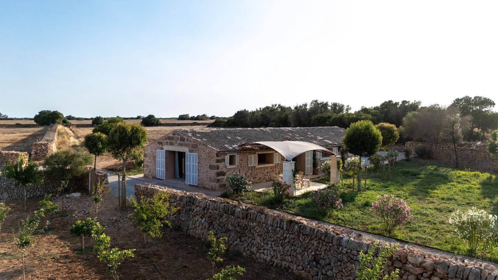 14 slaapkamer Villa te huur in Llucmajor - € 25.000 (Ref: 9558819)