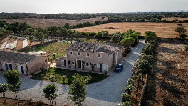 14 slaapkamer Villa te huur in Llucmajor - € 25.000 (Ref: 9558819)