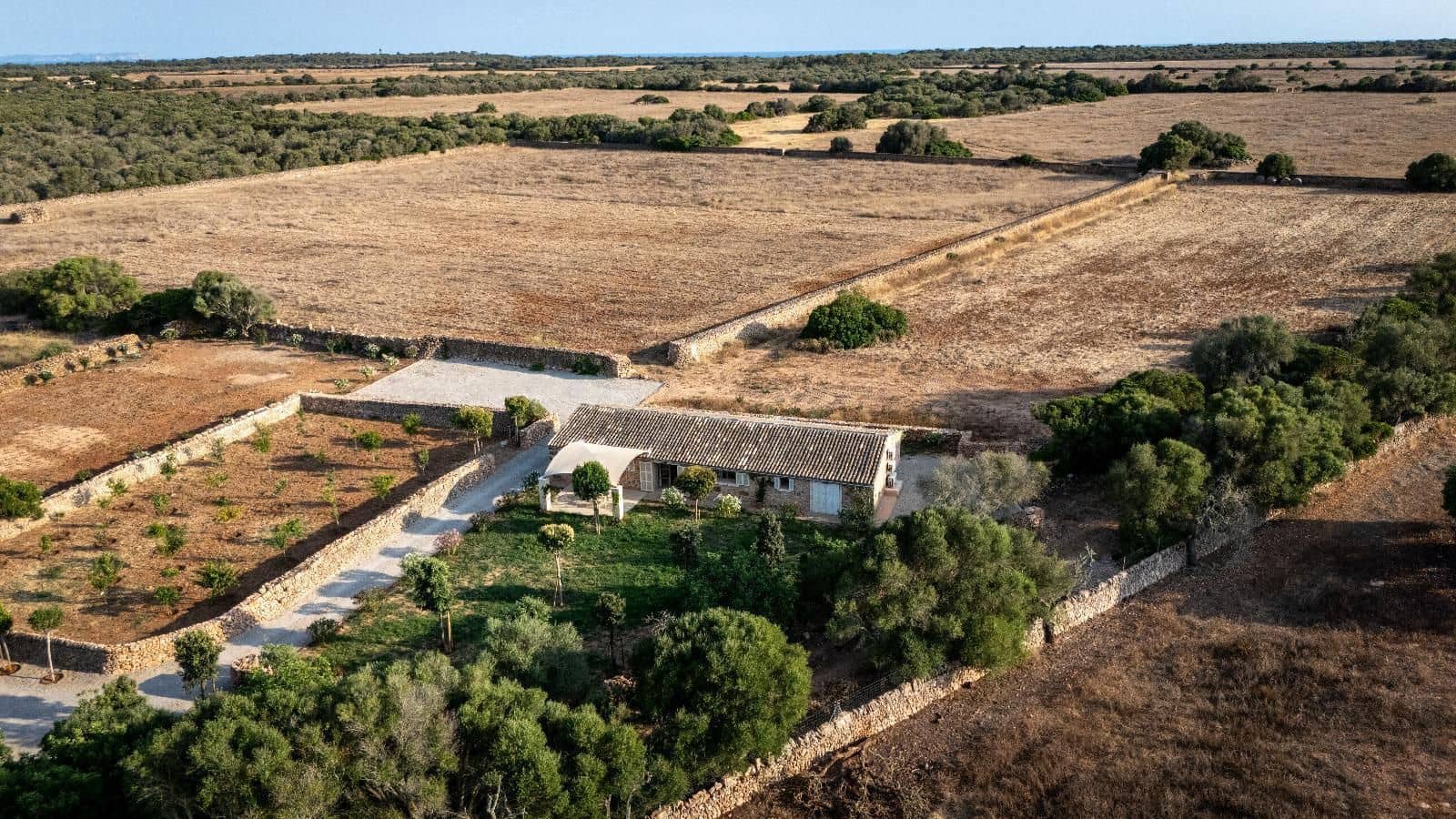 14 slaapkamer Villa te huur in Llucmajor - € 25.000 (Ref: 9558819)