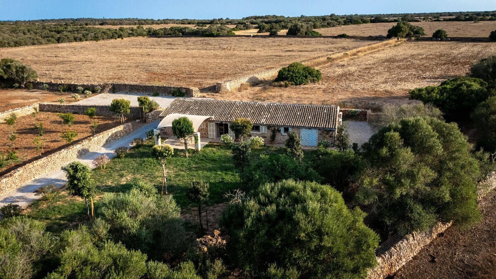 14 slaapkamer Villa te huur in Llucmajor - € 25.000 (Ref: 9558819)