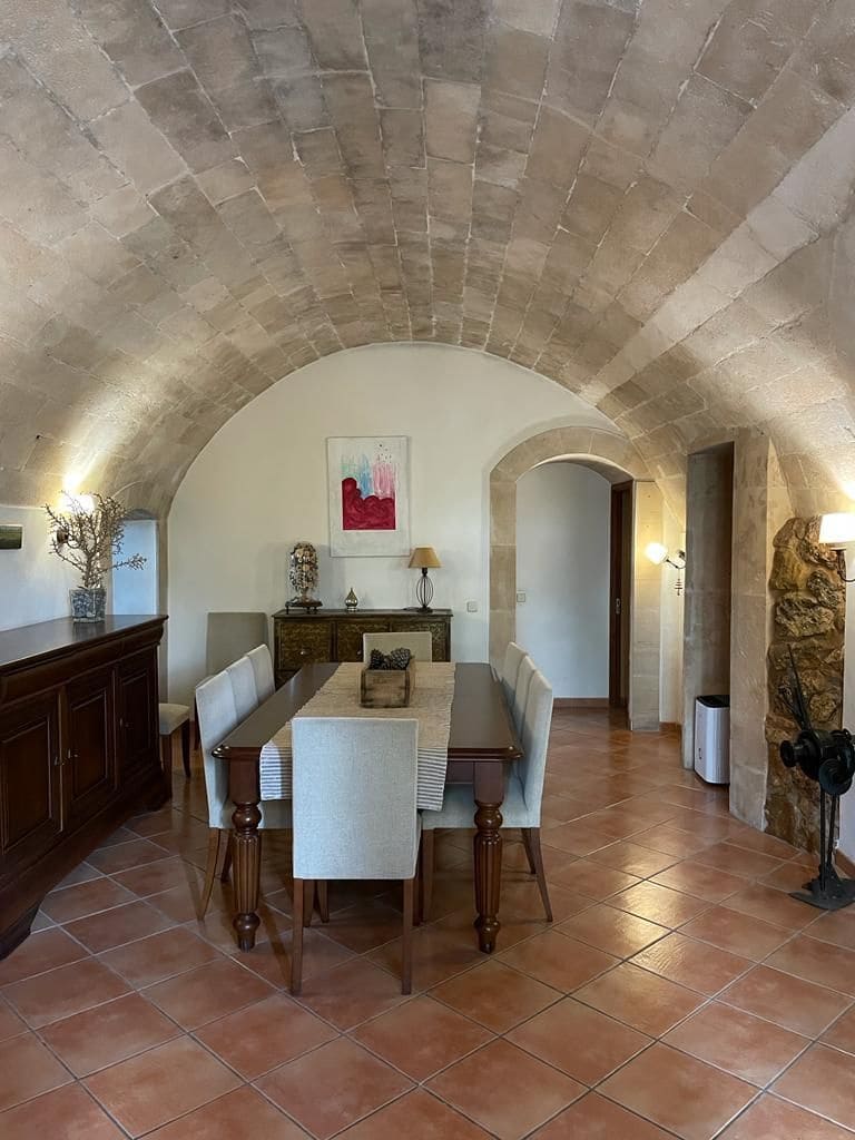 5 soverom Villa til leie i Algaida - € 3 000 (Ref: 9558825)