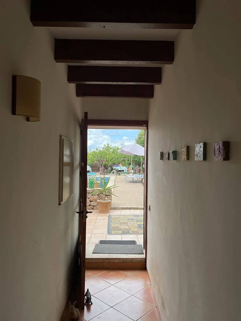 5 soverom Villa til leie i Algaida - € 3 000 (Ref: 9558825)