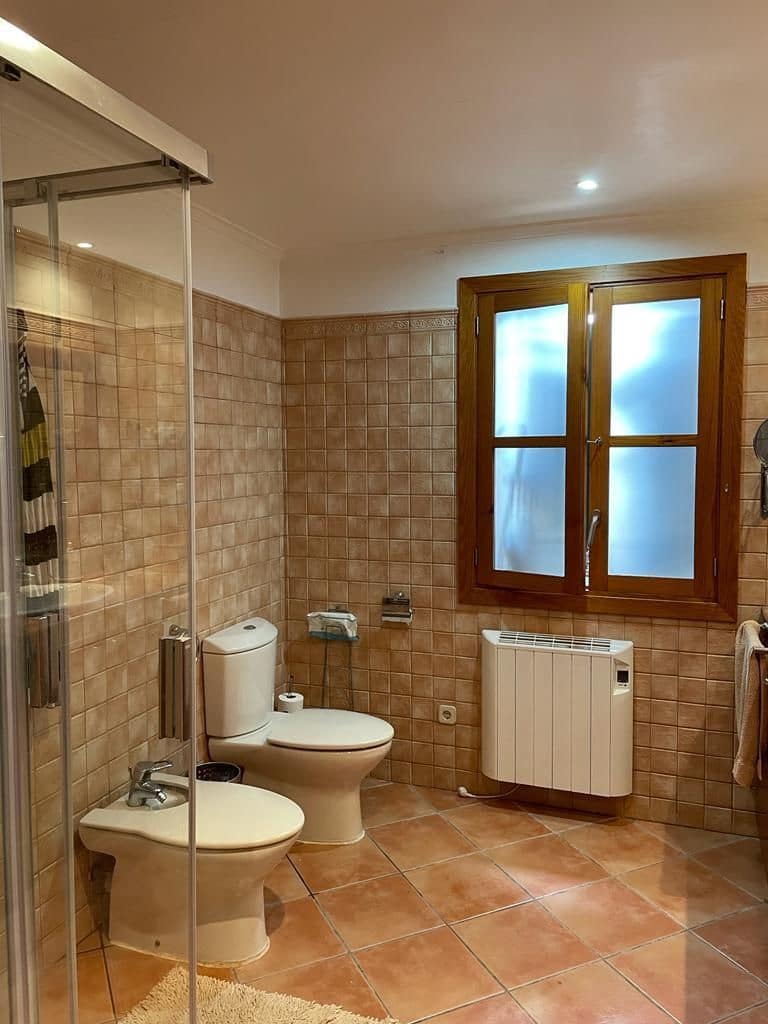 5 soverom Villa til leie i Algaida - € 3 000 (Ref: 9558825)