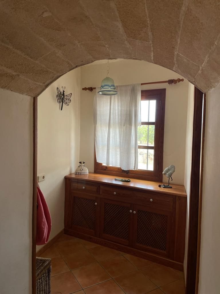 5 soverom Villa til leie i Algaida - € 3 000 (Ref: 9558825)