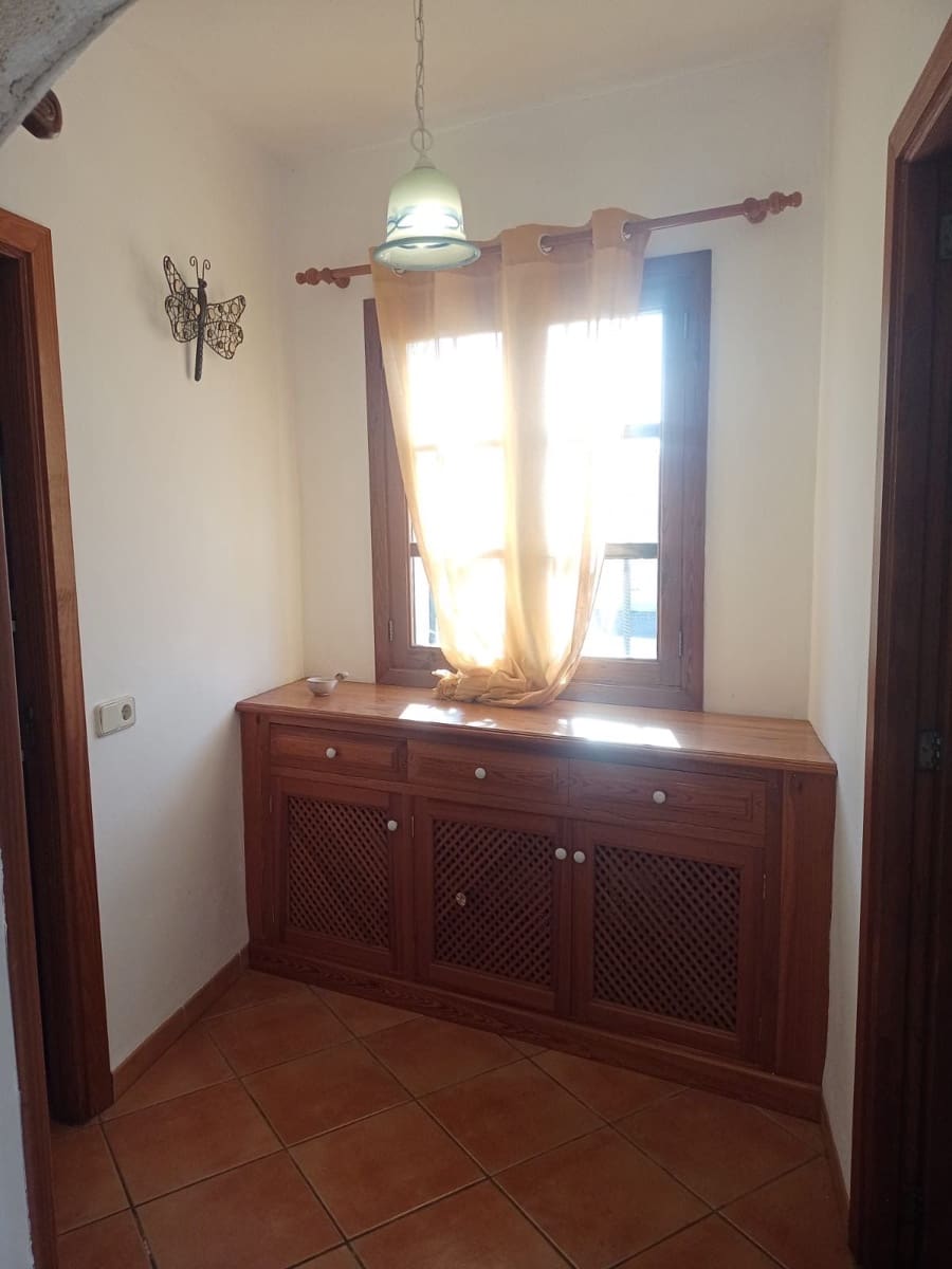 5 soverom Villa til leie i Algaida - € 3 000 (Ref: 9558825)