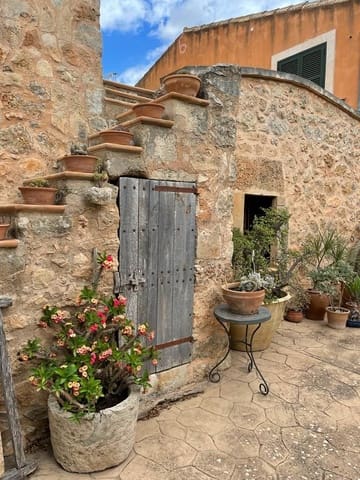 5 soverom Villa til leie i Algaida - € 3 000 (Ref: 9558825)