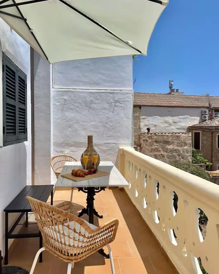 5 soveværelse Villa til leje i Palma de Mallorca med swimmingpool garage - € 3.900 (Ref: 9558828)