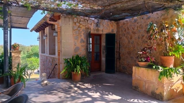 Finca/Hus på landet till salu i Sant Joan - 2 500 000 € (Ref: 9558831)