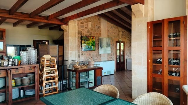 Finca/Hus på landet till salu i Sant Joan - 2 500 000 € (Ref: 9558831)