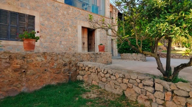 Finca/Hus på landet till salu i Sant Joan - 2 500 000 € (Ref: 9558831)