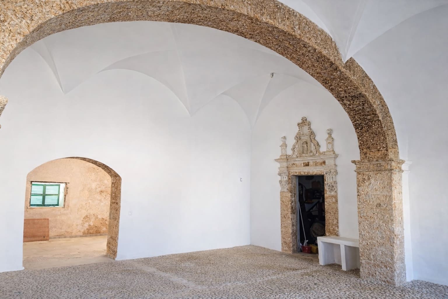 14 bedroom Hotel for sale in Palma de Mallorca with garage - € 10,000,000 (Ref: 9615151)