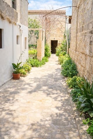 5 soveværelse Byhus til leje i Algaida - € 1.500 (Ref: 9679552)