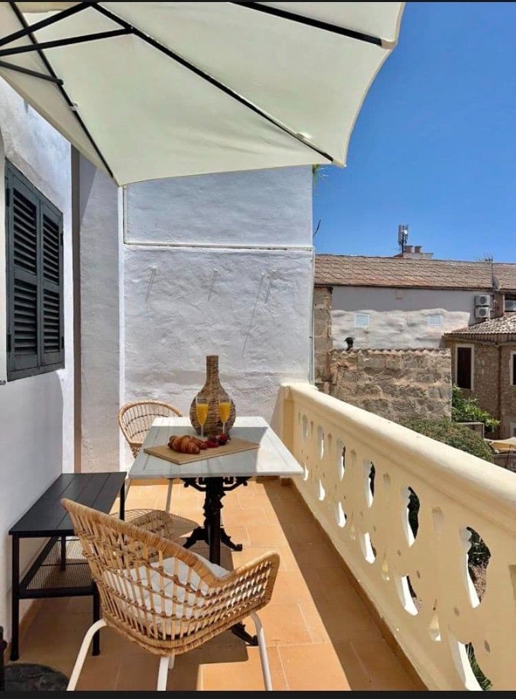 5 soveværelse Villa til leje i Palma de Mallorca med swimmingpool garage - € 4.000 (Ref: 9679554)