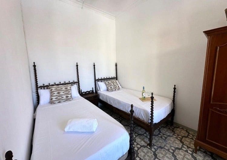 5 soveværelse Villa til leje i Palma de Mallorca med swimmingpool garage - € 4.000 (Ref: 9679554)