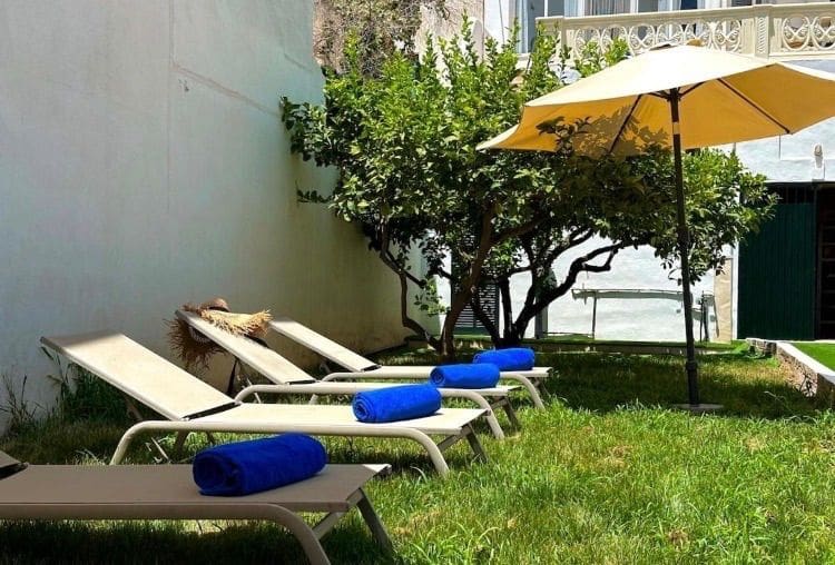 5 soveværelse Villa til leje i Palma de Mallorca med swimmingpool garage - € 4.000 (Ref: 9679554)