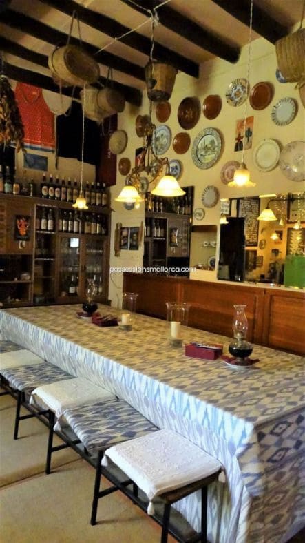 7 bedroom Finca/Country House for sale in Llucmajor with garage - € 3,940,000 (Ref: 9679557)