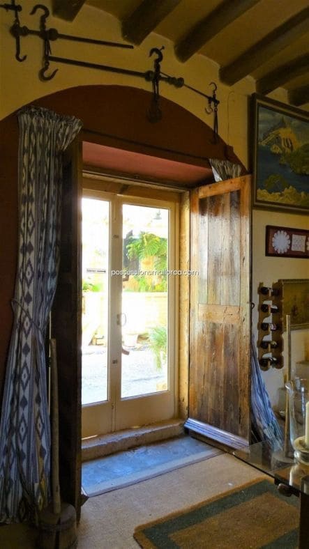 7 bedroom Finca/Country House for sale in Llucmajor with garage - € 3,940,000 (Ref: 9679557)