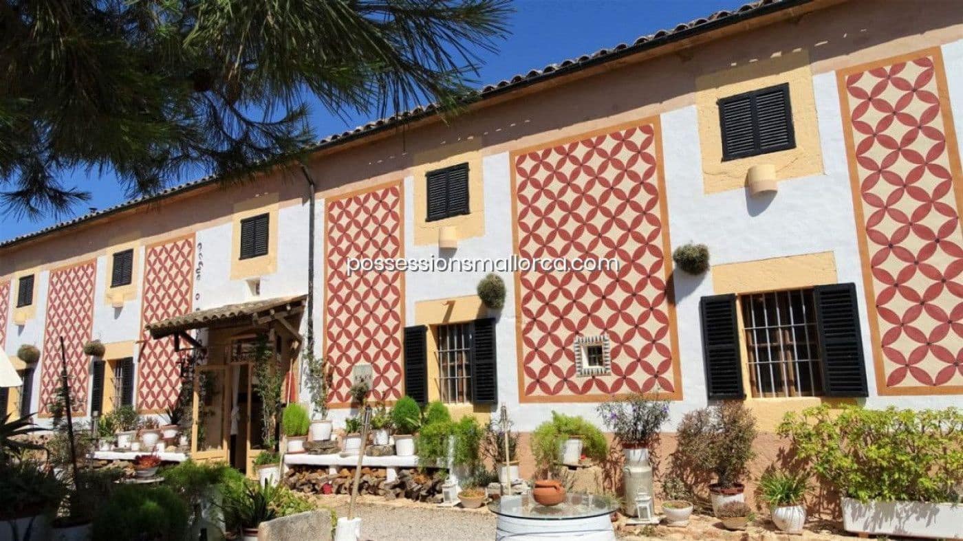 7 bedroom Finca/Country House for sale in Llucmajor with garage - € 3,940,000 (Ref: 9679557)