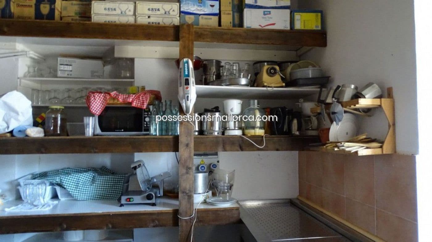 7 bedroom Finca/Country House for sale in Llucmajor with garage - € 3,940,000 (Ref: 9679557)