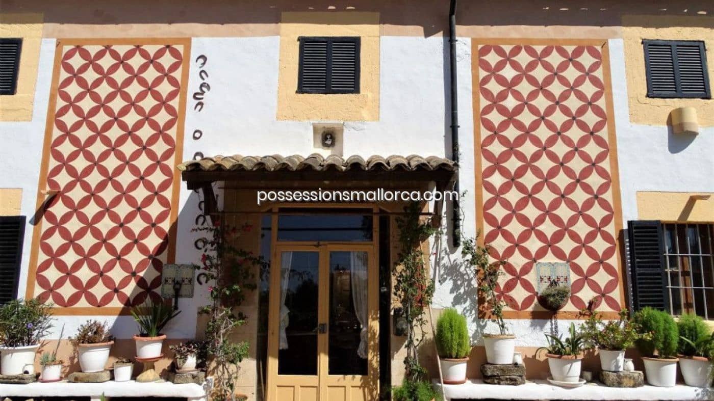 7 bedroom Finca/Country House for sale in Llucmajor with garage - € 3,940,000 (Ref: 9679557)