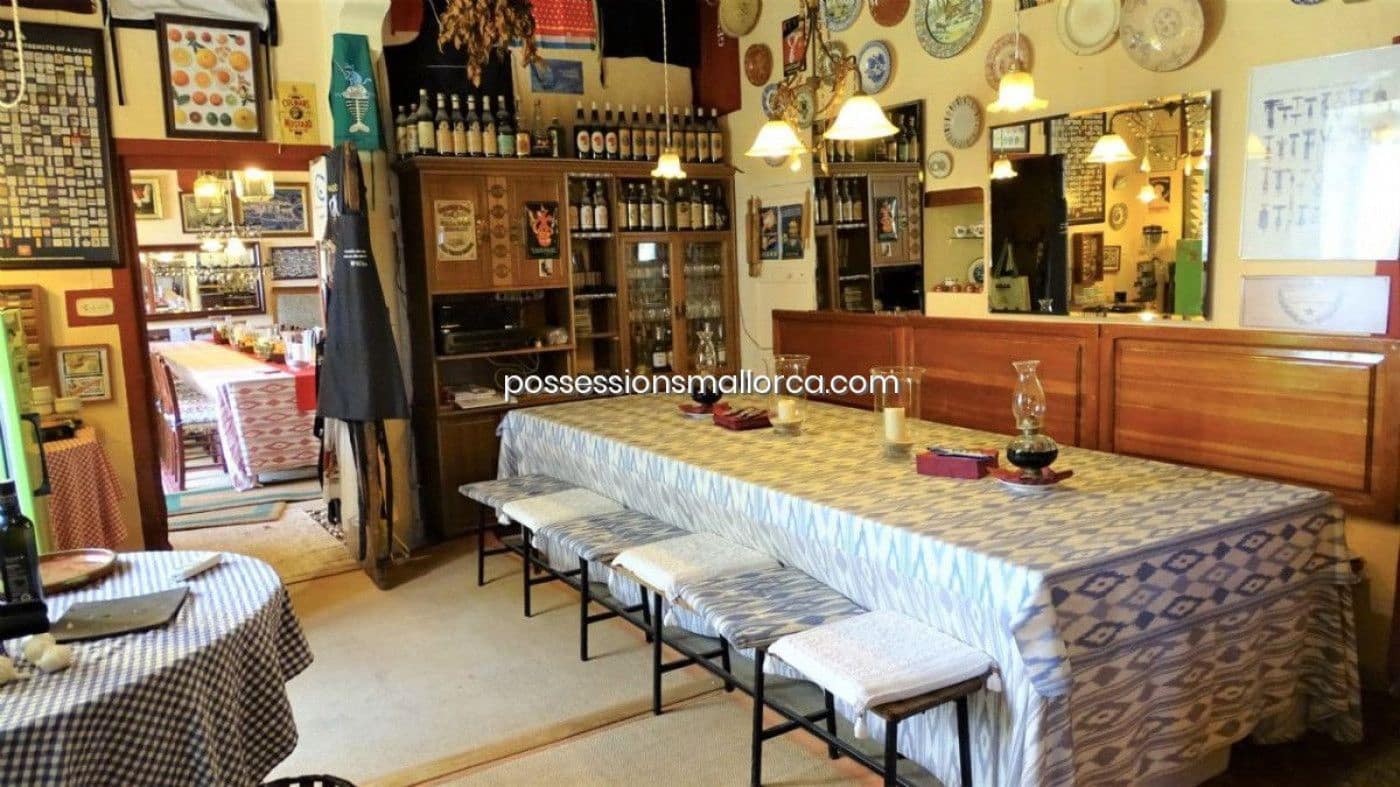 7 bedroom Finca/Country House for sale in Llucmajor with garage - € 3,940,000 (Ref: 9679557)