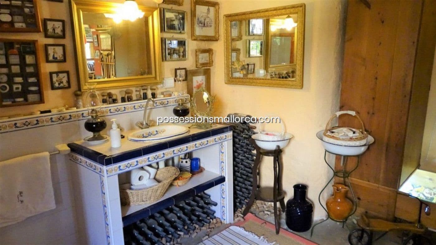 7 bedroom Finca/Country House for sale in Llucmajor with garage - € 3,940,000 (Ref: 9679557)