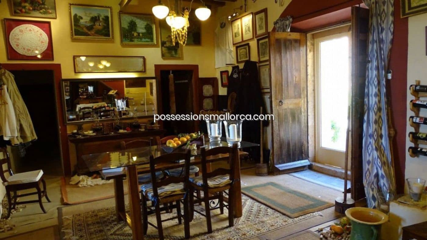 7 bedroom Finca/Country House for sale in Llucmajor with garage - € 3,940,000 (Ref: 9679557)