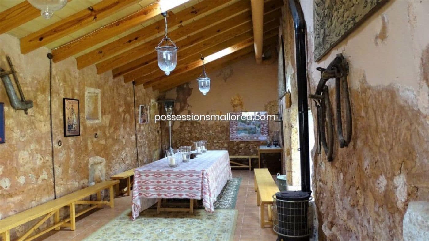 7 bedroom Finca/Country House for sale in Llucmajor with garage - € 3,940,000 (Ref: 9679557)
