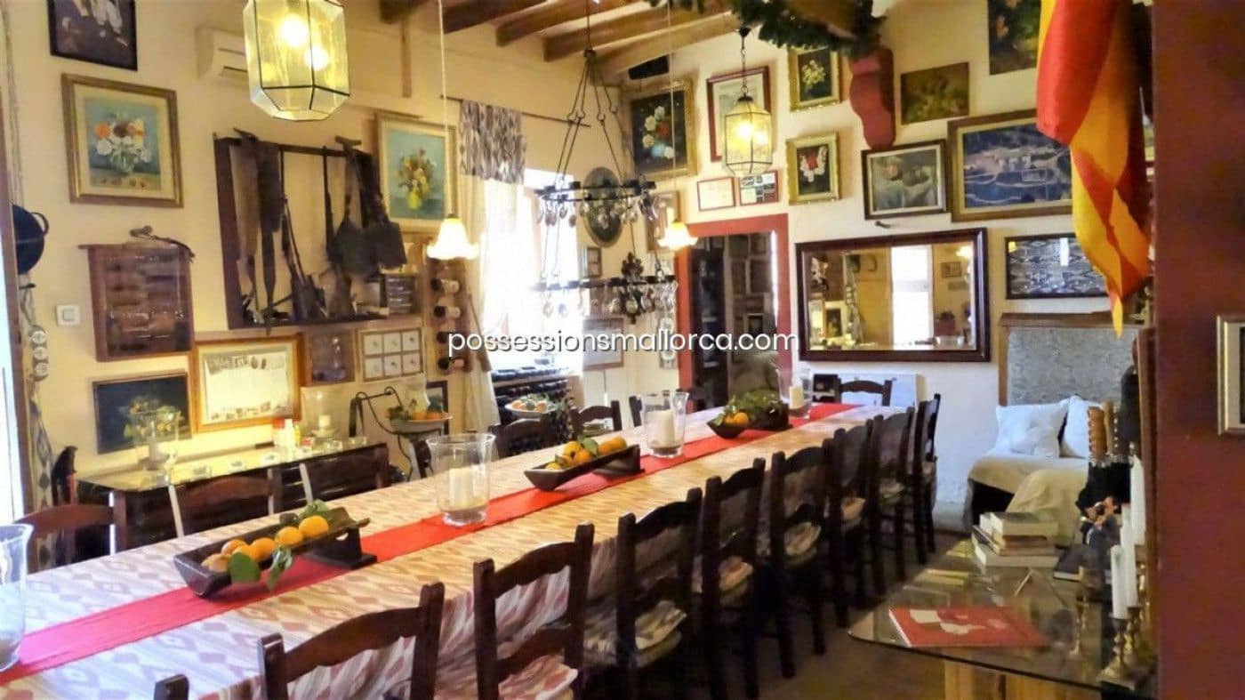 7 bedroom Finca/Country House for sale in Llucmajor with garage - € 3,940,000 (Ref: 9679557)