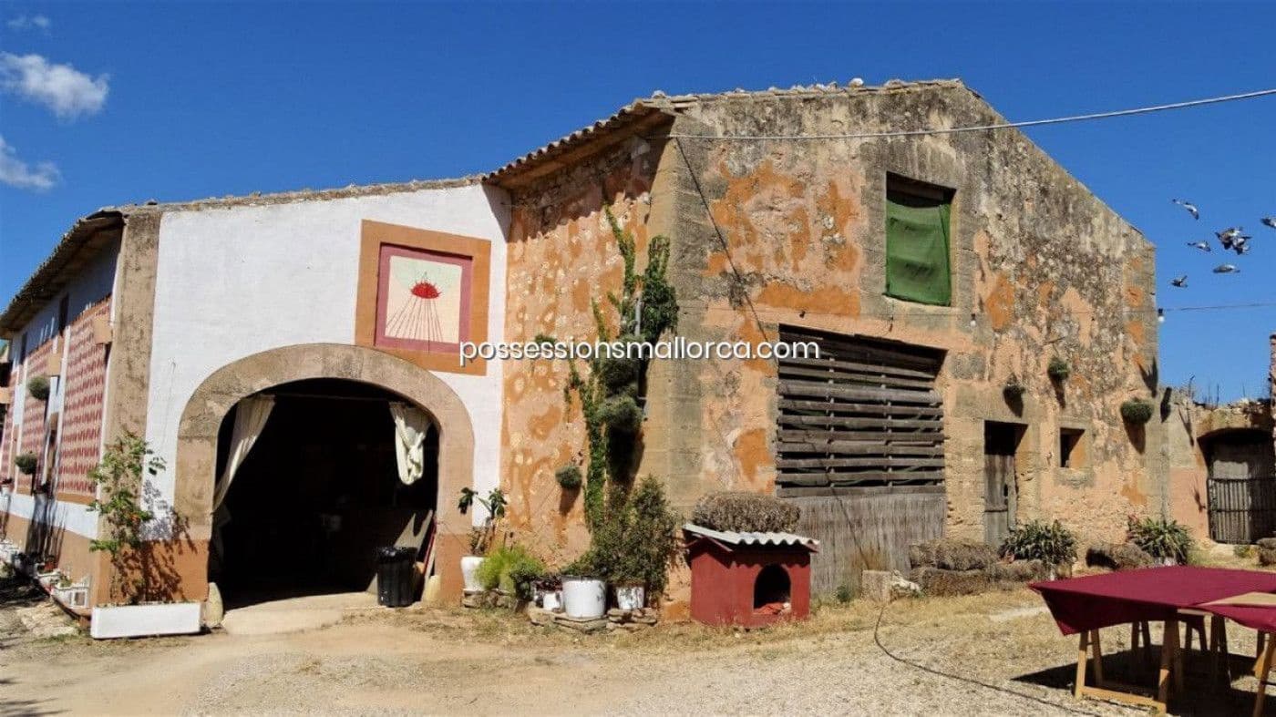 7 bedroom Finca/Country House for sale in Llucmajor with garage - € 3,940,000 (Ref: 9679557)