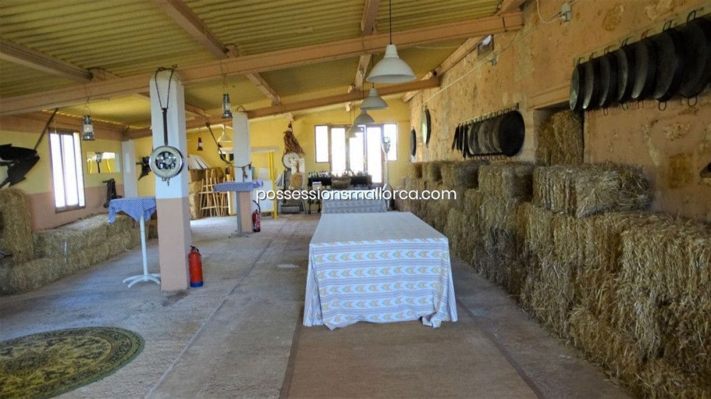 7 bedroom Finca/Country House for sale in Llucmajor with garage - € 3,940,000 (Ref: 9679557)