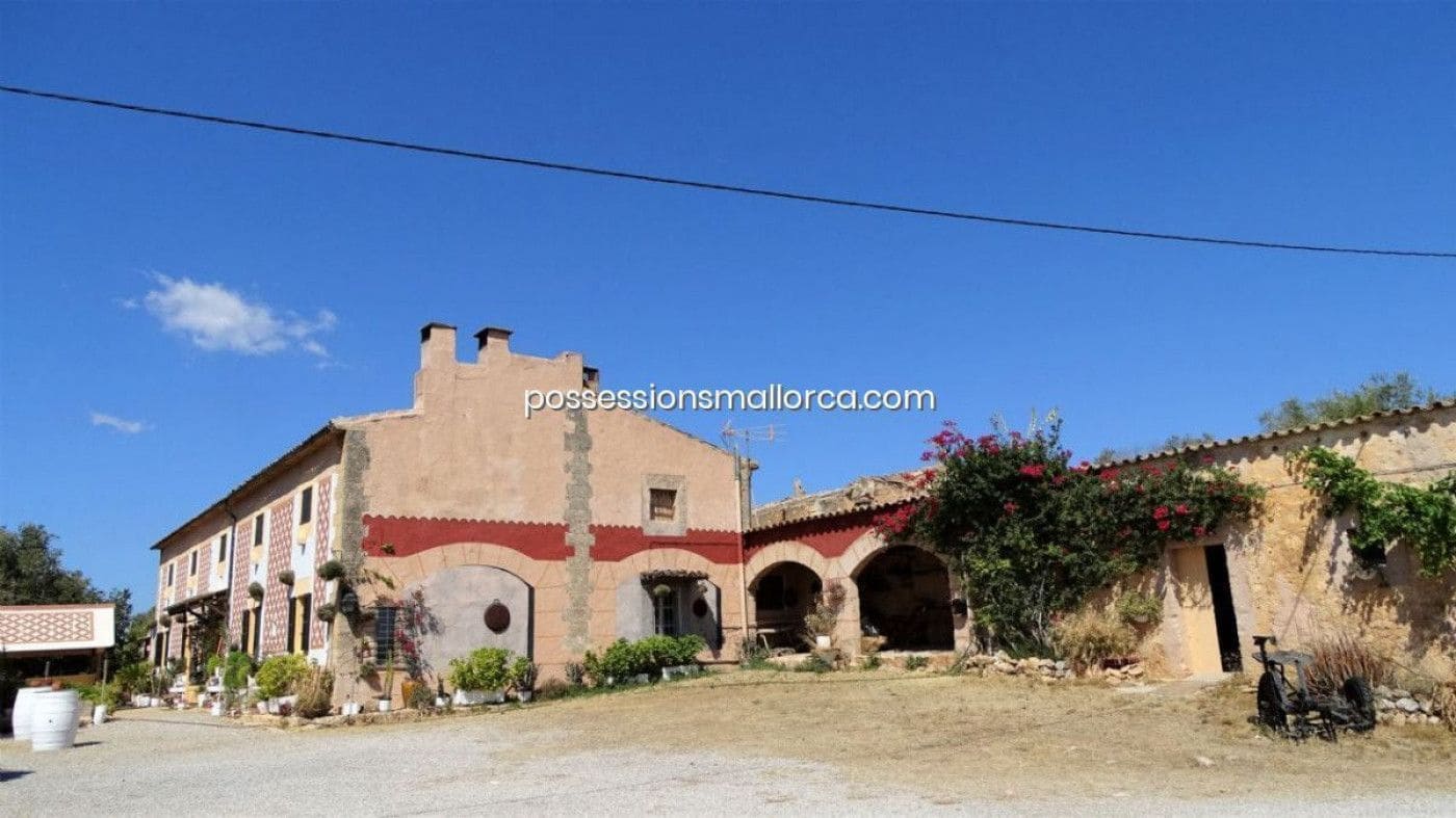 7 bedroom Finca/Country House for sale in Llucmajor with garage - € 3,940,000 (Ref: 9679557)