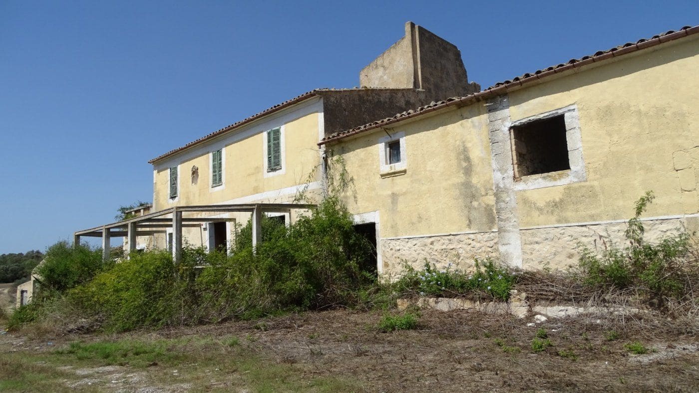 Finca/Casa Rural de 5 habitaciones en Petra en venta con garaje - 1.900.000 € (Ref: 9679561)