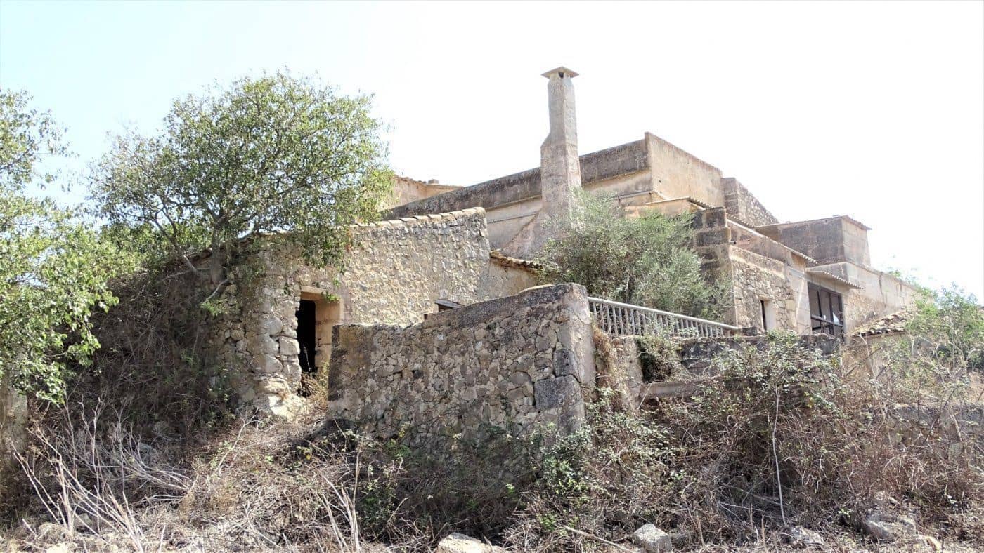 Finca/Casa Rural de 5 habitaciones en Petra en venta con garaje - 1.900.000 € (Ref: 9679561)