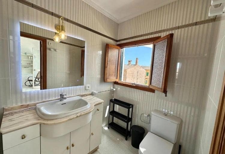 5 sypialnia Willa do wynajęcia w Sant Jordi z basenem garażem - 3 900 € (Ref: 9765220)