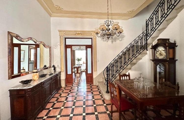 5 sypialnia Willa do wynajęcia w Sant Jordi z basenem garażem - 3 900 € (Ref: 9765220)