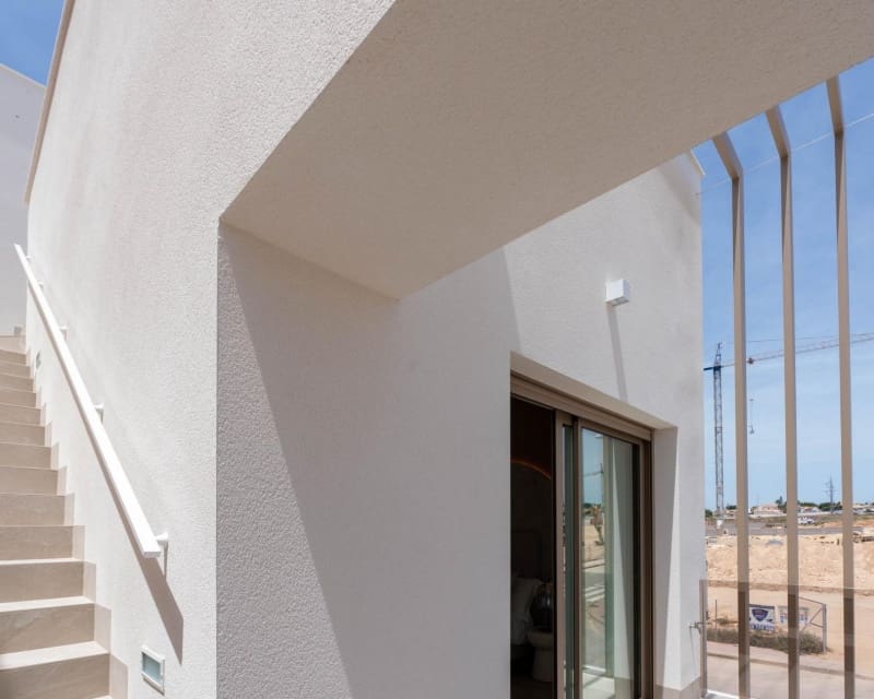 3 chambre Villa/Maison à vendre à Los Alcazares avec piscine garage - 469 000 € (Ref: 10101069)