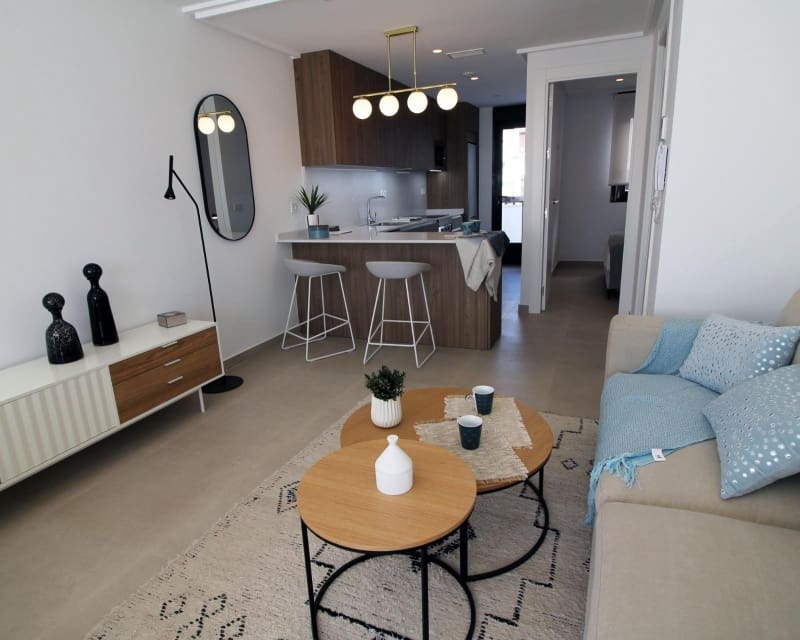 Chalet de 4 habitaciones en Pilar de la Horadada en venta con piscina garaje - 394.900 € (Ref: 10167068)