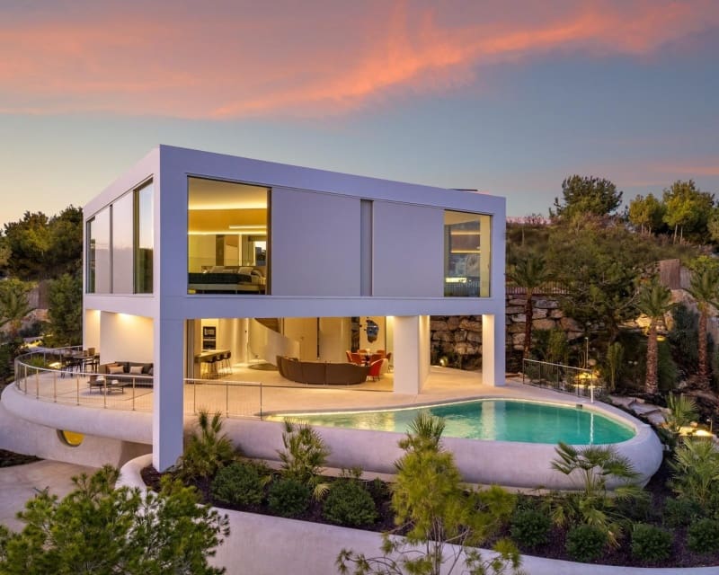 Chalet de 3 habitaciones en Campoamor en venta con piscina garaje - 2.365.000 € (Ref: 10167426)